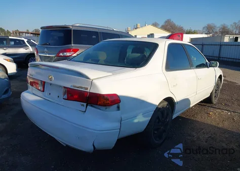 2000 Toyota Camry Le V6 из США, поврежденный, VIN 4T1BF22K7YU953063
